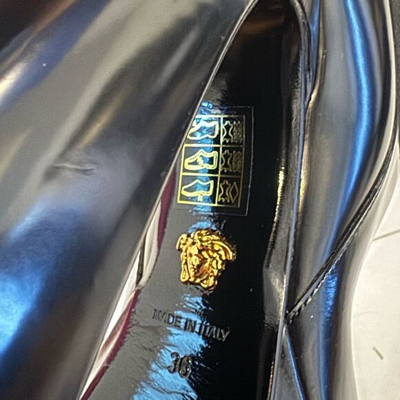 Brand new!! Versace - Aevitas Pointy leather platform ankle boots - Picture 7 of 16